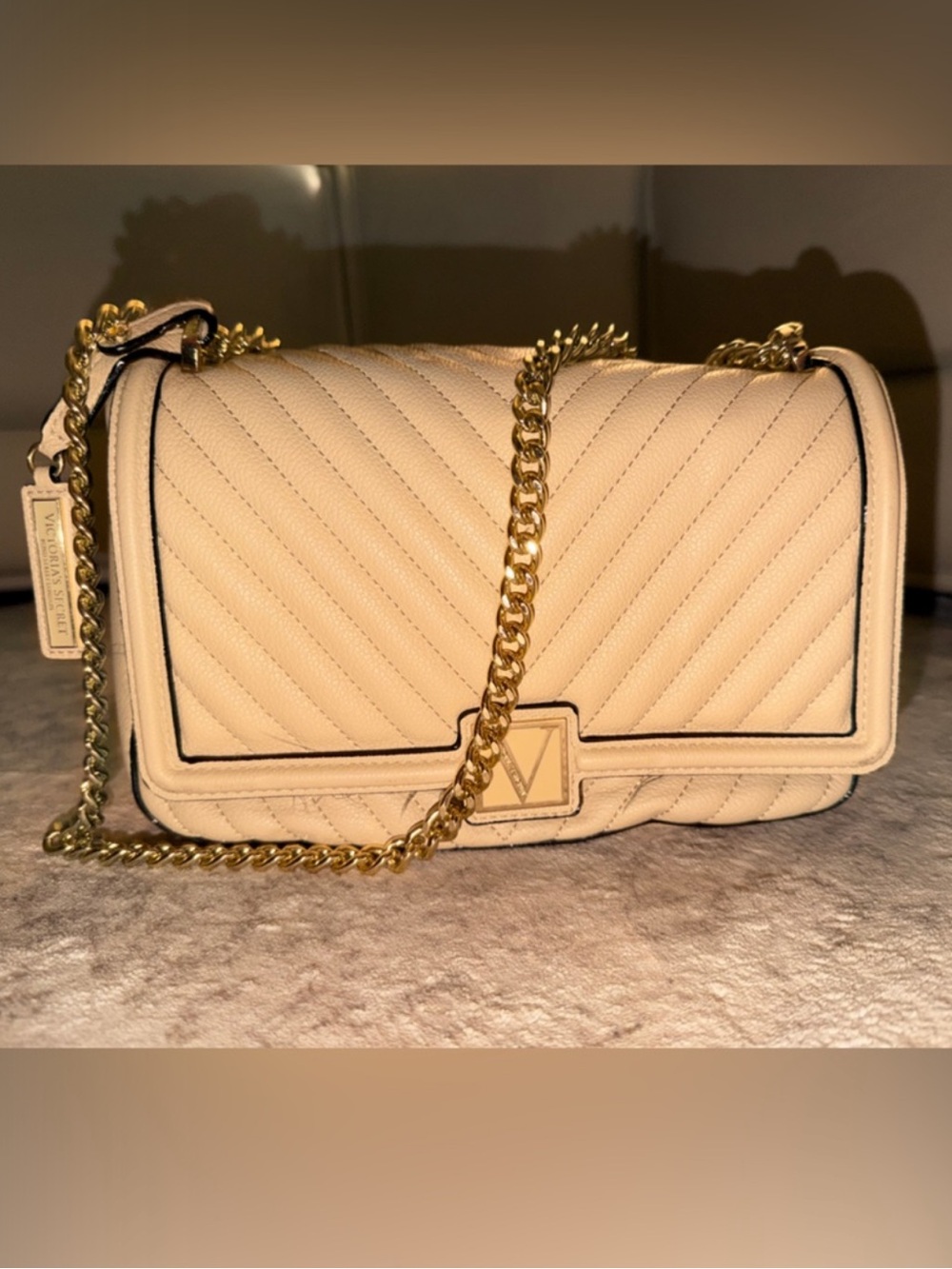 Victoria's Secret Cream Quilted Shoulder Bag with Gold Chain Strap